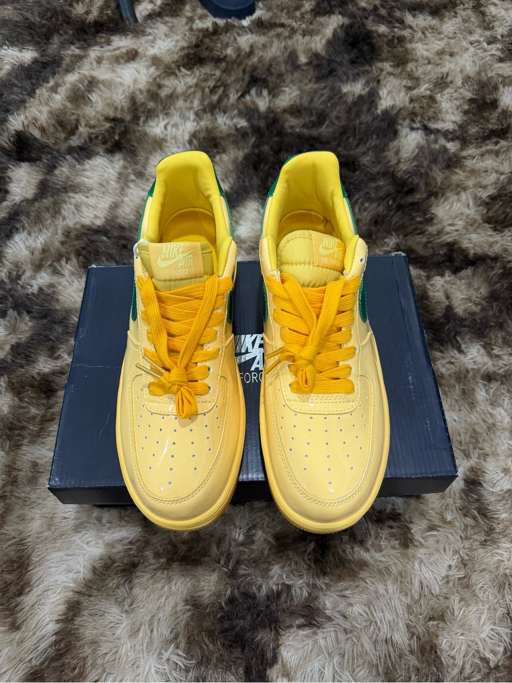 Nike Kids Yellow and Green Low-Top Sneakers